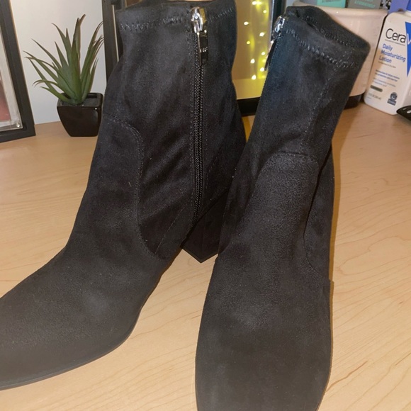 Marc Fisher | Shoes | 2inch Heeled 